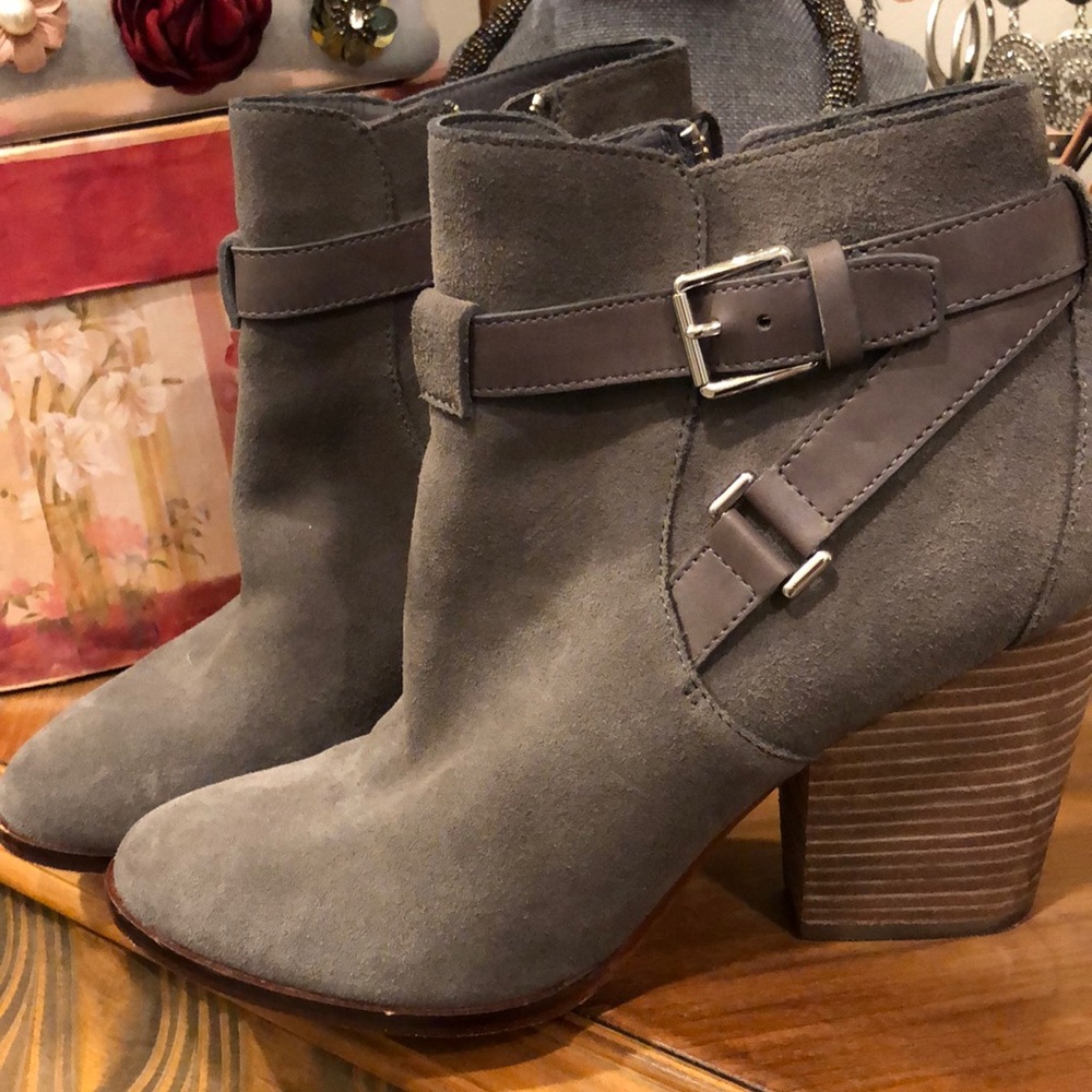 Cole Haan grey suede ankle boots Sz 9